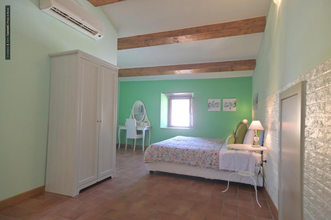 B&B Dimora Paolina Baschi Exterior photo