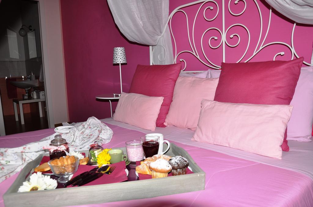 B&B Dimora Paolina Baschi Exterior photo